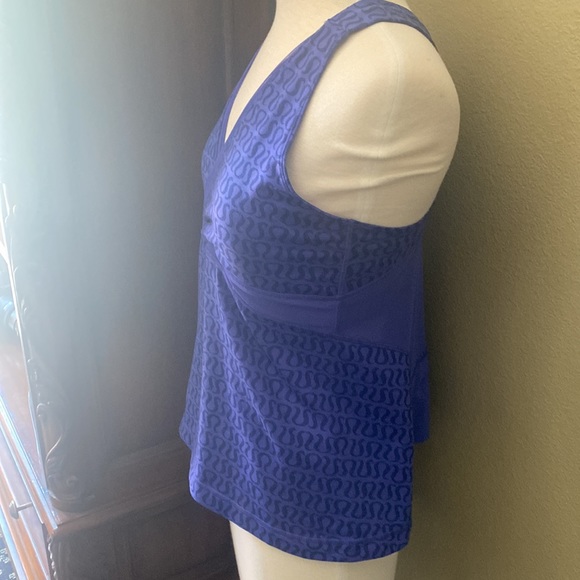Lululemon Workout Top - Picture 2 of 5
